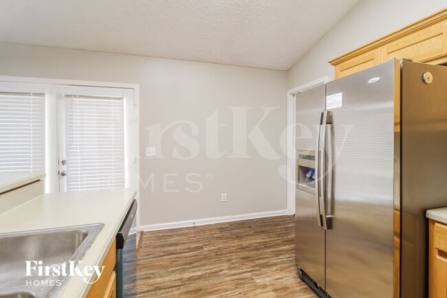 Building Photo - 3558 Wesley Dr