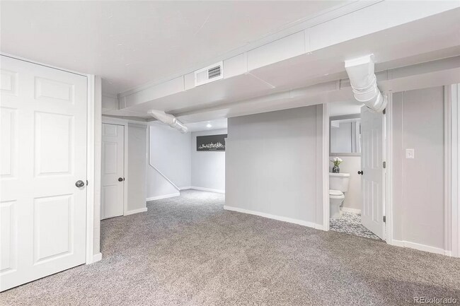 Building Photo - 4 Bed 2 Bath House with Great Location!
