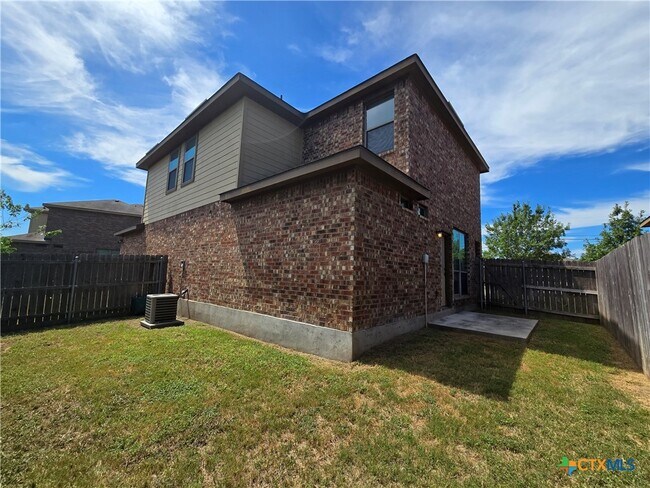 Building Photo - 294 Rosalie Dr