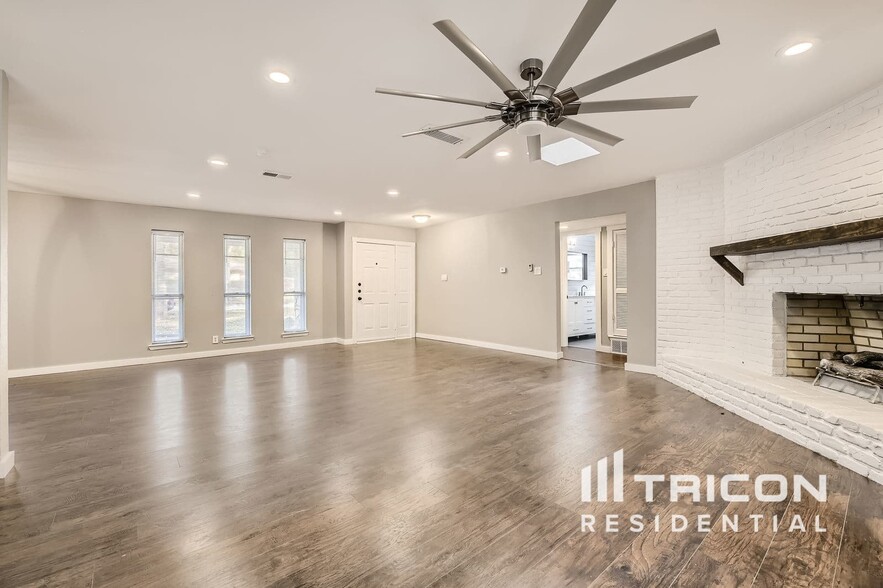 Building Photo - 506 Canyon Ridge Dr