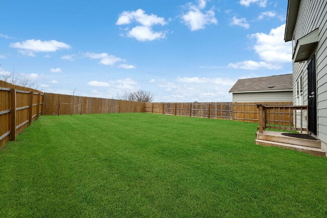 Building Photo - 5703 Dewberry Run