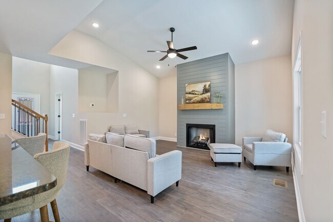 Building Photo - Ruby Floor Plan – 5BR/3BA New Construction Home Near Exit 4