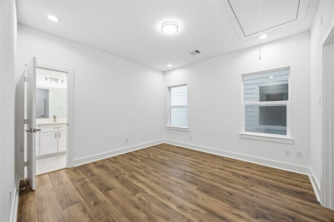 Building Photo - 1106 Paul Quinn St