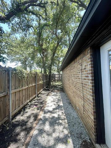 Building Photo - 118 Oakhaven Dr