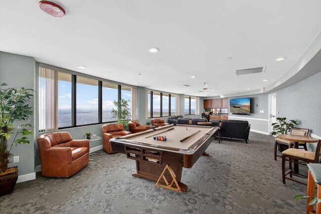 Building Photo - 3000 N Ocean Dr