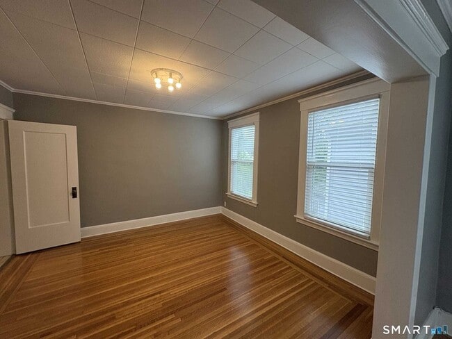 Building Photo - 829 Edgewood Ave