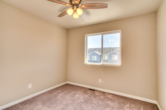 Building Photo - Newer Townhouse in Wolf Ranch, D#20