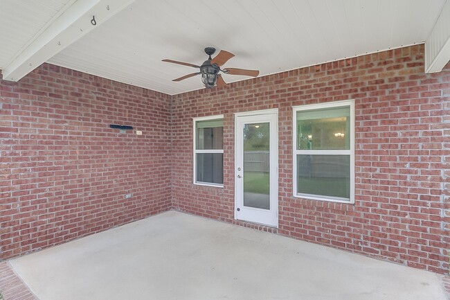 Building Photo - 6865 Sweetclover Dr