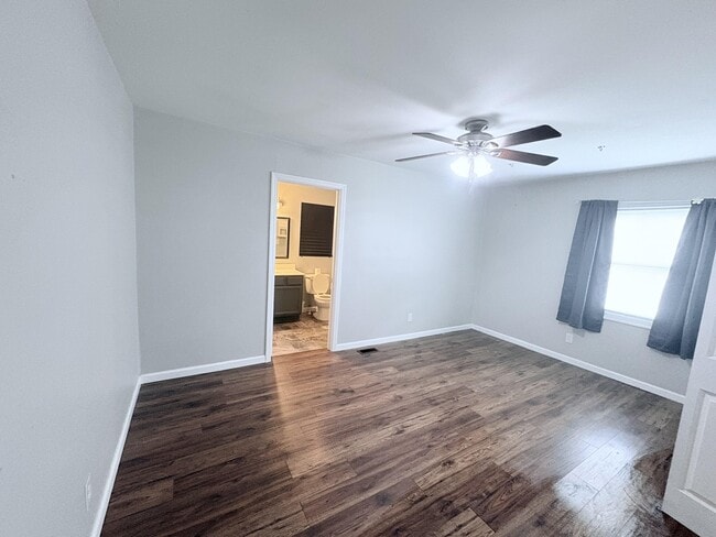 Building Photo - 109 Sheffield Rd