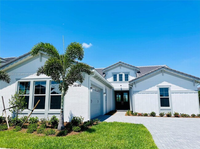 Building Photo - 15180 Wildwood Cir
