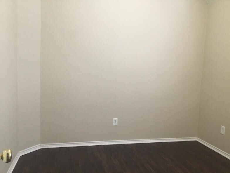 Building Photo - 7605 Stanhope Ln
