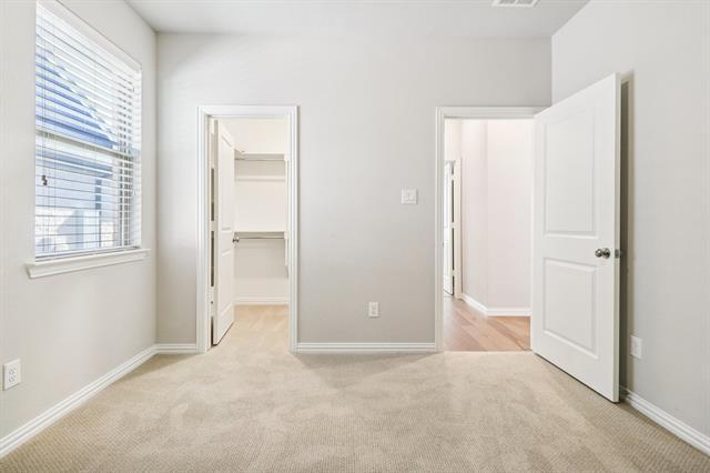 Building Photo - 1708 Daisy Corner Dr