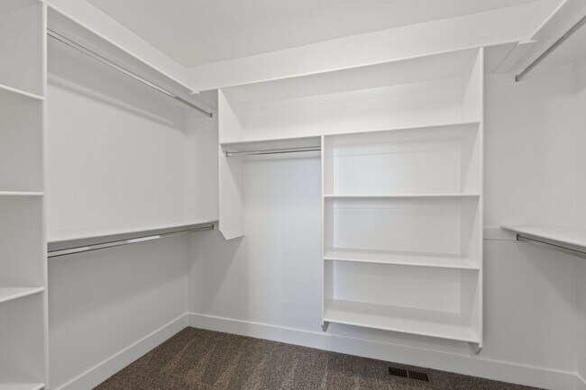 Building Photo - Upscale 3 Bedroom 2.5 Bath with Luxury Amenities in Richmond, Utah