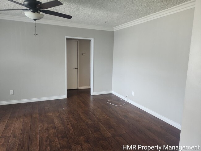 Building Photo - 3 Bedroom 1 Bath Gem For Rent!