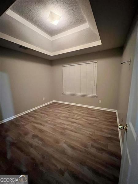 Building Photo - 6064 Red Top Loop