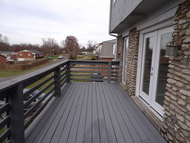 Building Photo - 409 Ridgewood Ln