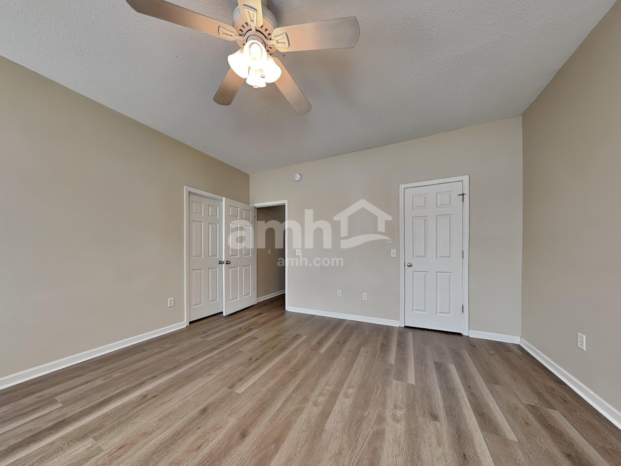 Building Photo - 30 Valley Oak Dr