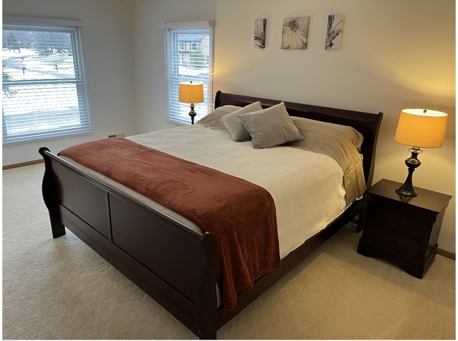 master bedroom - second floor - 5835 Pinecroft Dr