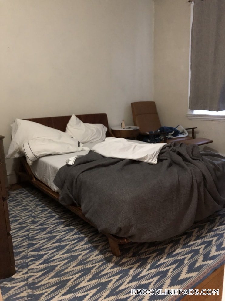 Building Photo - 316 St Paul St