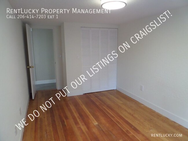 Building Photo - 2114 NE 85th St