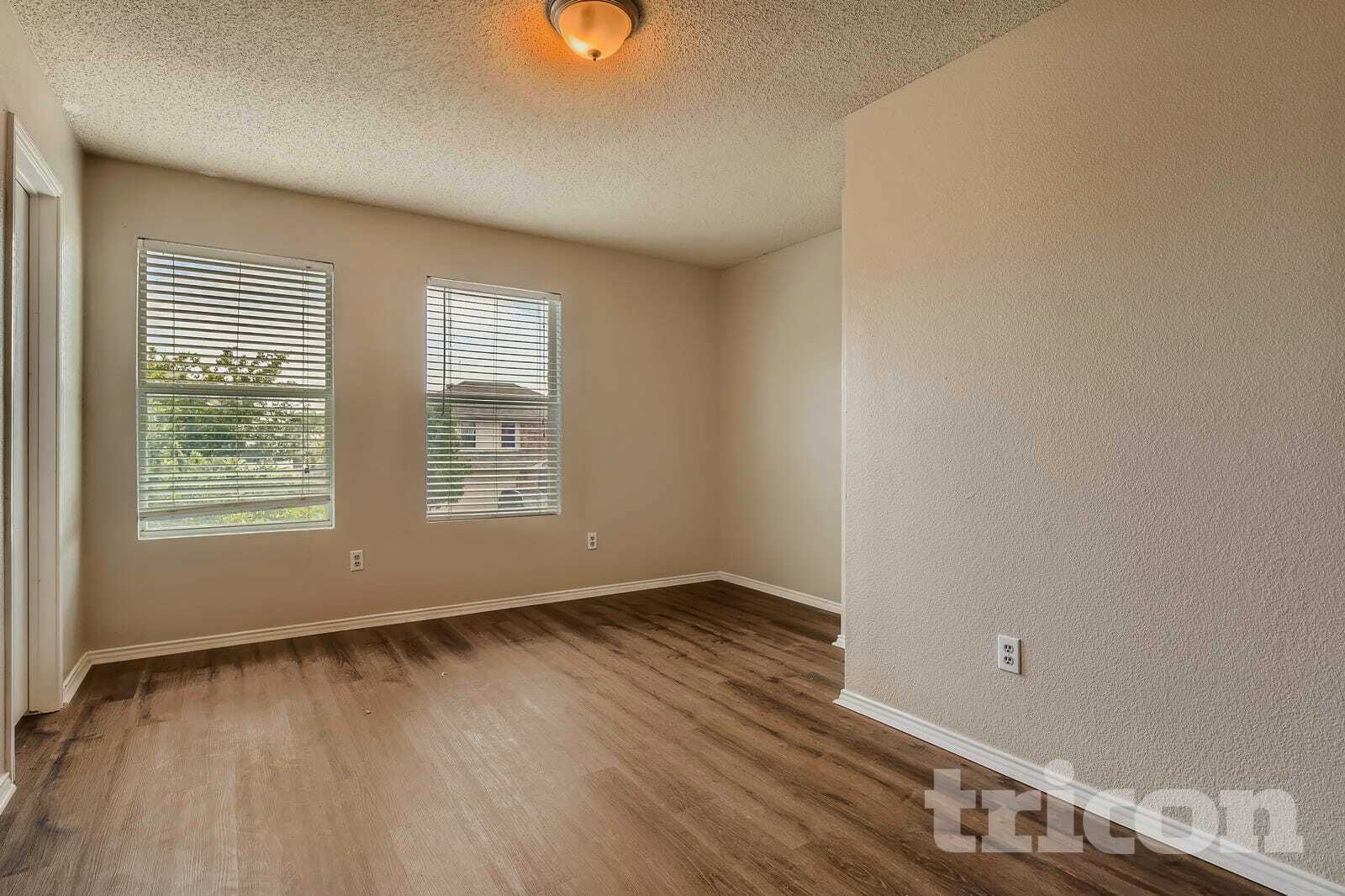 Building Photo - 4877 Trail Hollow Dr