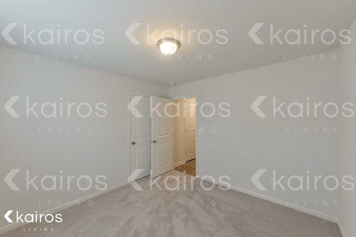 Building Photo - 207 Kyle's Dr