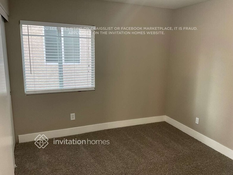 Building Photo - 9113 Blue Raven Ave