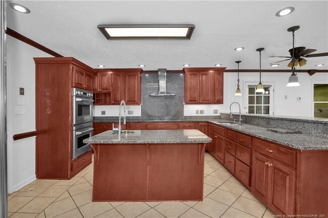 Building Photo - 5704 Kindley Dr
