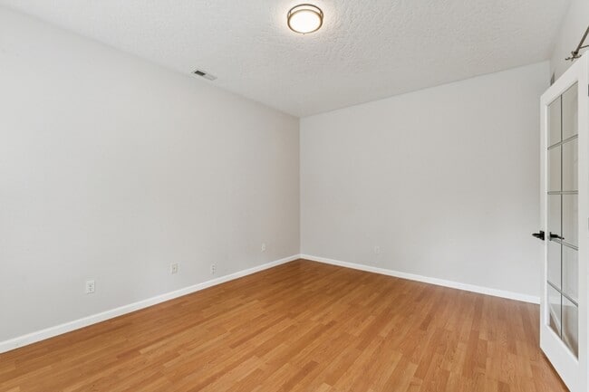 Building Photo - 5998 S Wallflower Pl