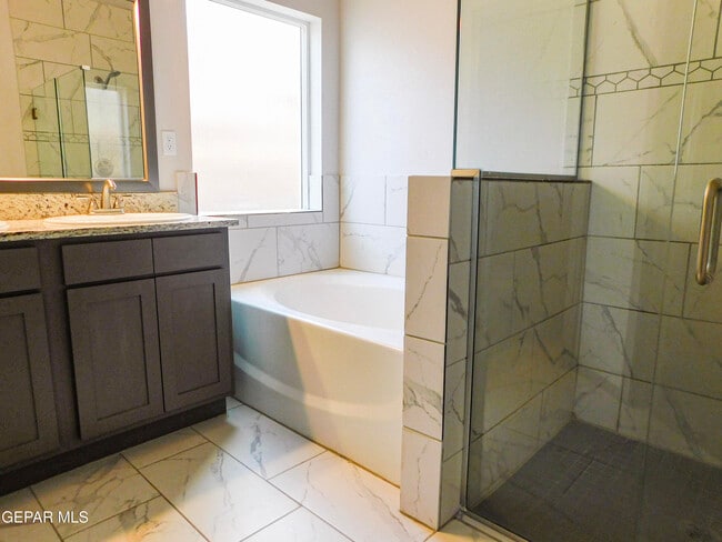 Building Photo - 13849 Sky Harbor Ave