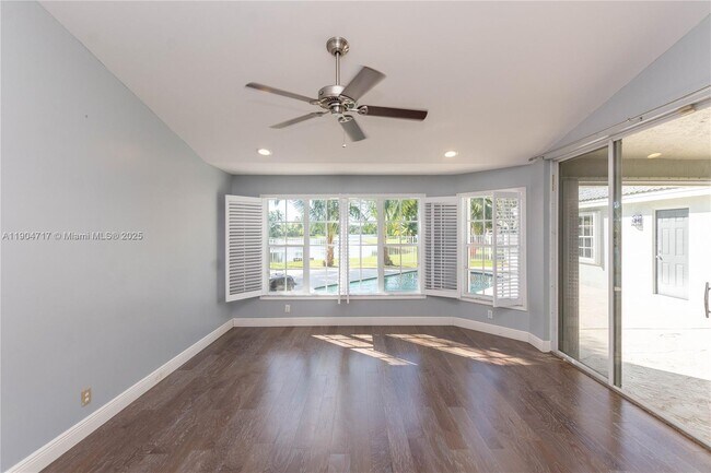 Building Photo - 642 Heritage Dr