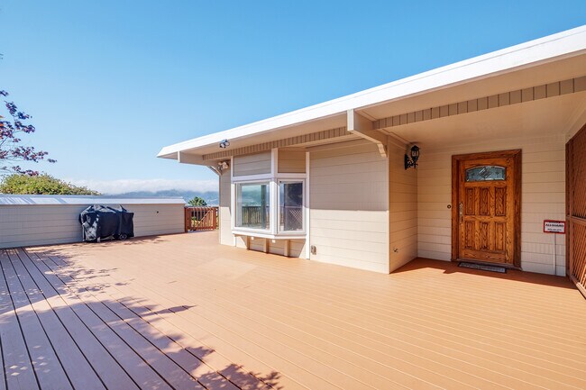 Building Photo - 90 Geldert Dr