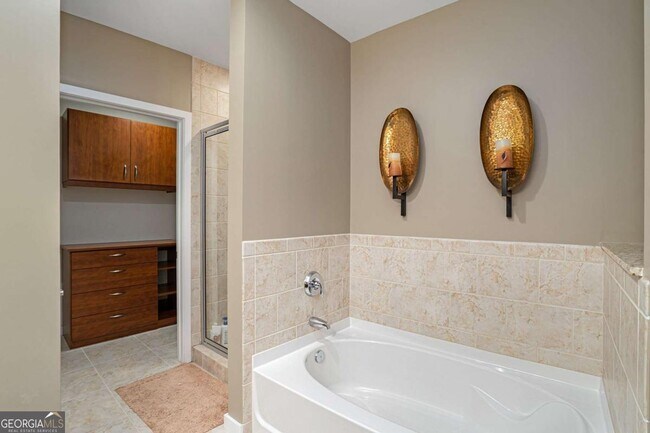 Building Photo - 855 Peachtree St NE