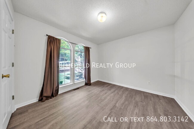 Building Photo - 141 Quail Haven Dr