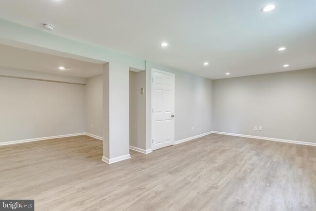 Building Photo - 8424 Hayden Ln