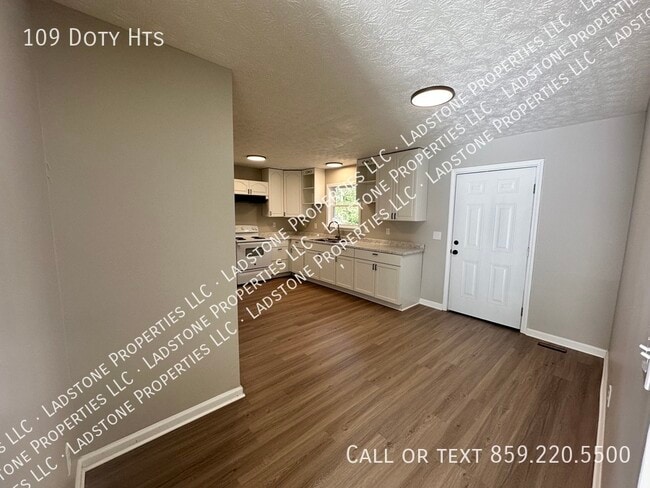 Building Photo - 109 Doty Hts