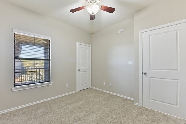 Floorplan - Waters Edge Apartment Homes