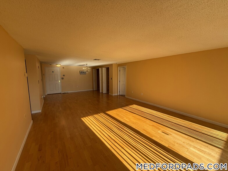 Building Photo - 30 Revere Beach Pkwy