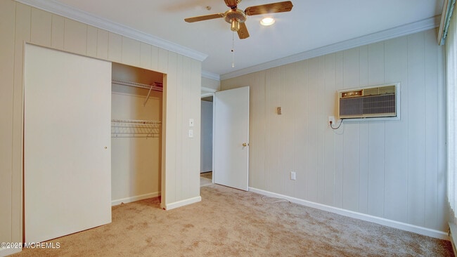Building Photo - 30 Meadow Green Cir