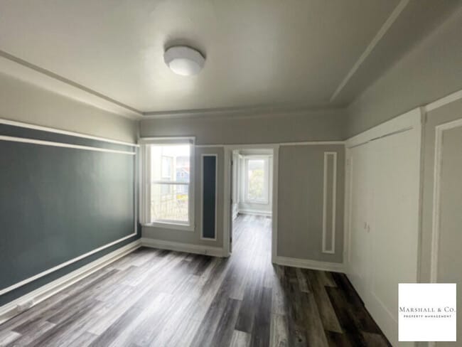Building Photo - Charming + Spacious 2 BR/ 1 BA IN INNER RI...