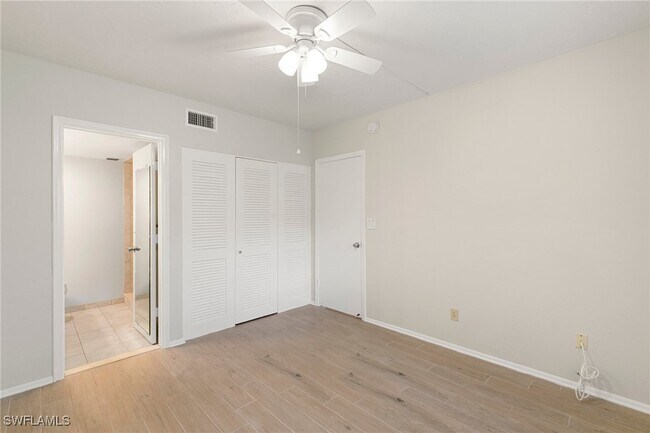 Building Photo - 27 Greenbrier St
