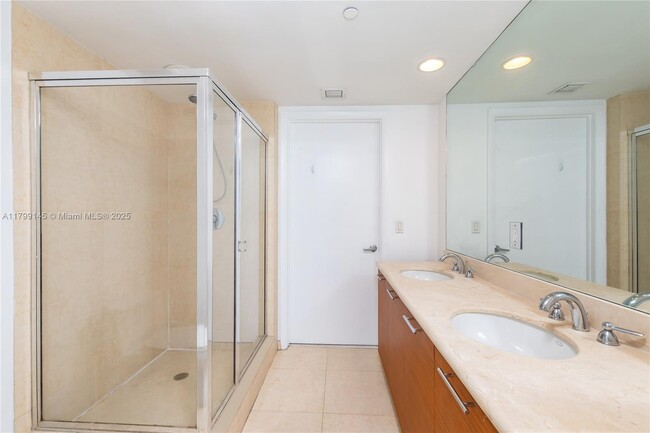 Building Photo - 50 Biscayne Blvd
