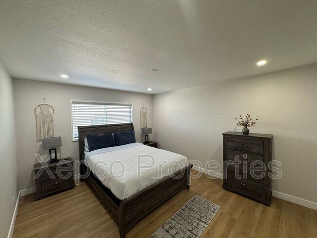 Building Photo - 66735 Buena Vista Ave