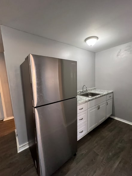 Building Photo - 2345 2nd Ave