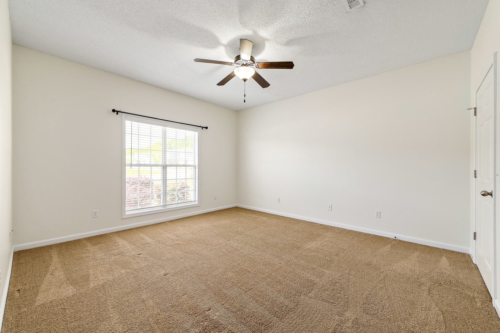 Master Bedroom - 184 Concord Ave