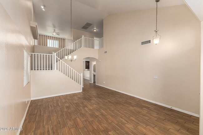 Building Photo - 3335 W La Salle St