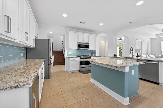 Building Photo - 99 Buck Trail Pl