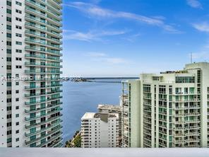 Building Photo - 1300 Brickell Bay Dr