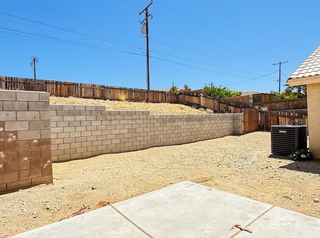 Building Photo - 66820 Yucca Dr