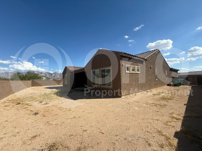 Building Photo - 2714 W Plateau Rdg Dr